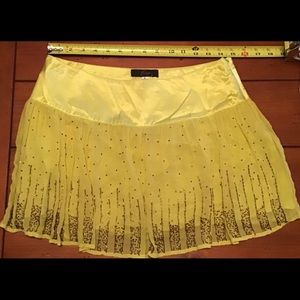 ADRIAN BEADED SKIRT COLOR CHARTUSE SIZE 4 NWT